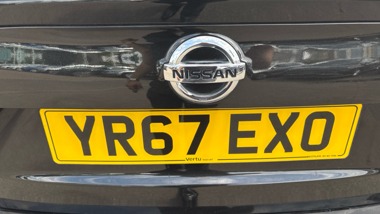 Nissan Qashqai 1.2 DiG-T N-Connecta 5dr Petrol Hatchback